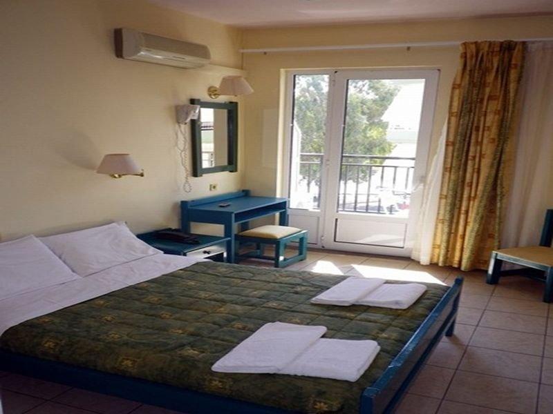 Hotel Ilios Херсонисос Екстериор снимка