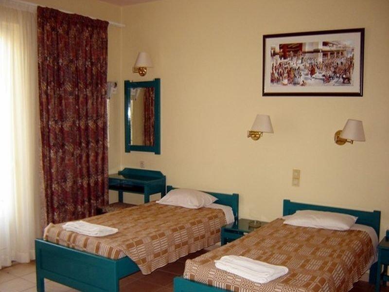 Hotel Ilios Херсонисос Екстериор снимка
