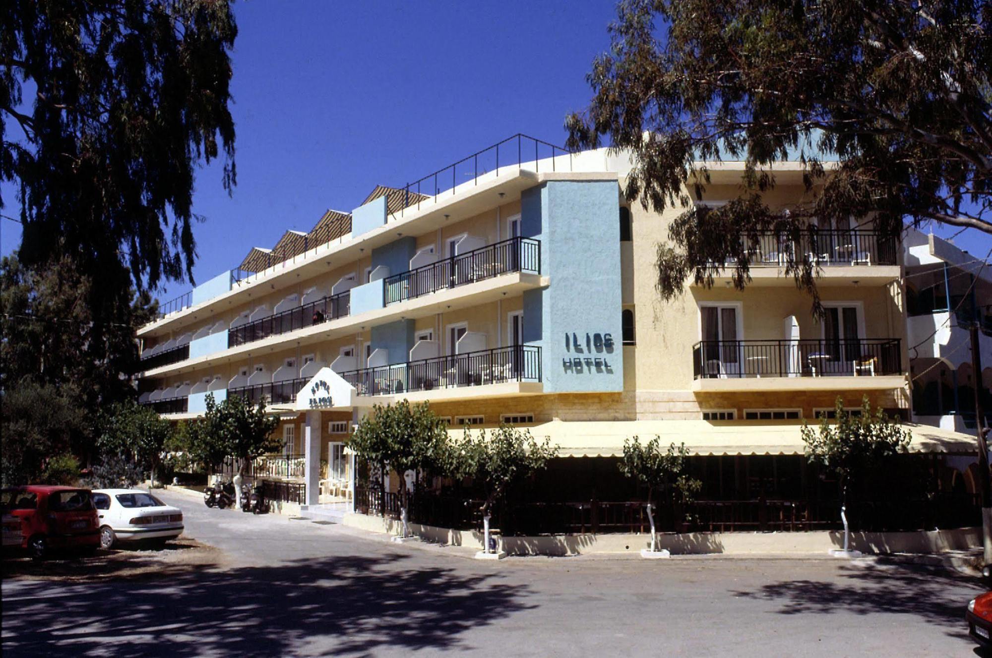 Hotel Ilios Херсонисос Екстериор снимка